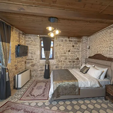 Avula Boutique Hotel *